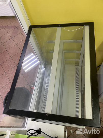 Холодильная витрина