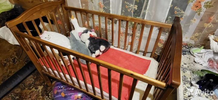 Детская кроватка качалка