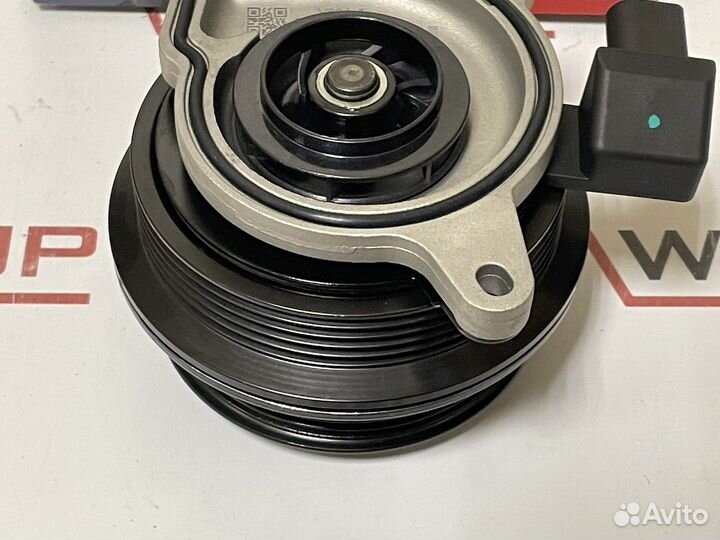 Помпа водяной насос vw EA1111.4 tsi 03C121004J