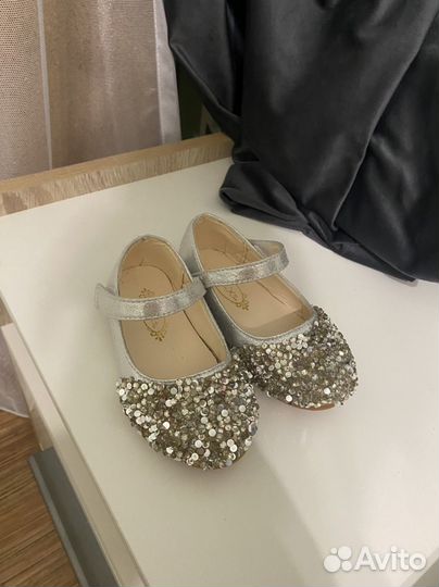 Туфельки для девочки