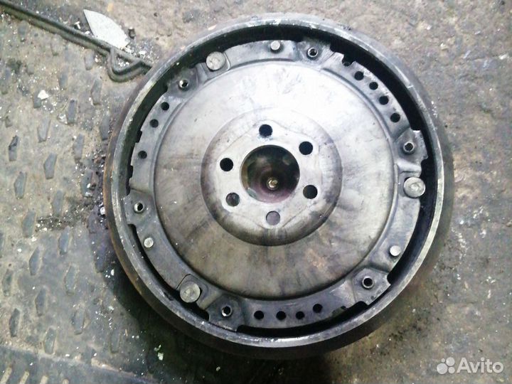 Маховик Volkswagen Polo 067105273G AE