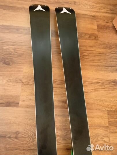 Горные лыжи atomic redster X9