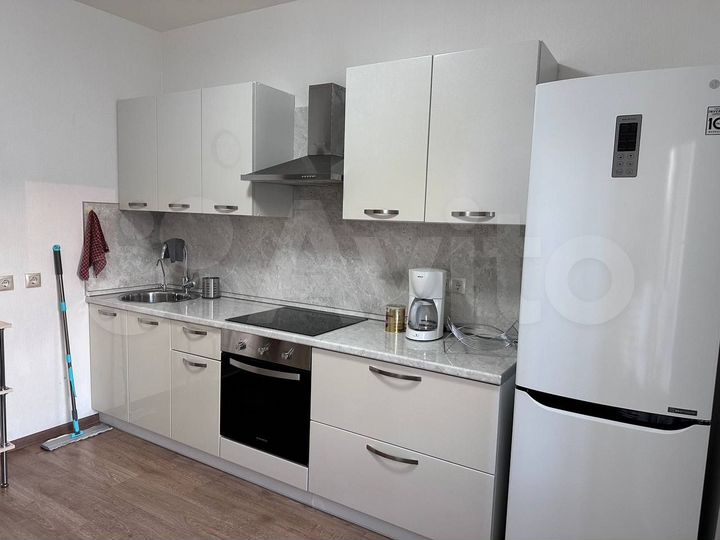 2-к. квартира, 55 м², 11/12 эт.