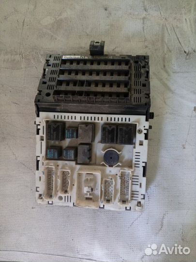 Блок предохранителей Renault Megane