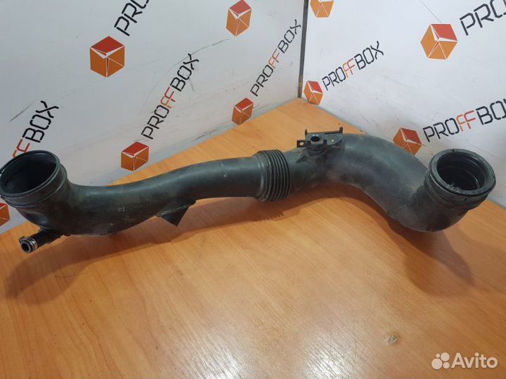 Патрубок воздушного фильтра Mercedes E-Class W212