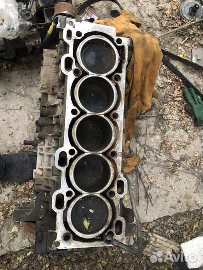 Вольво двигатель В5244S