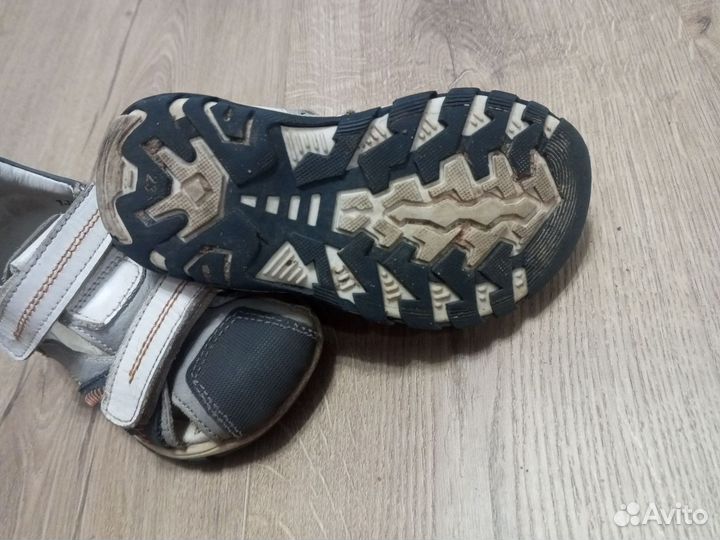 Сандалии размер 23