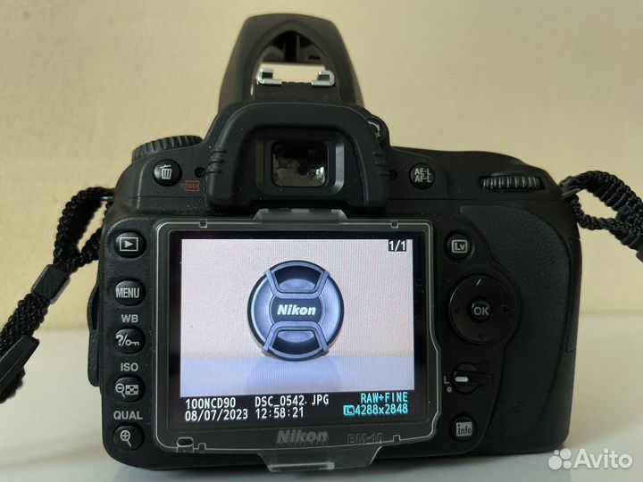 Фотокамера Nikon D90 с обьективом 18-105 VR Kit