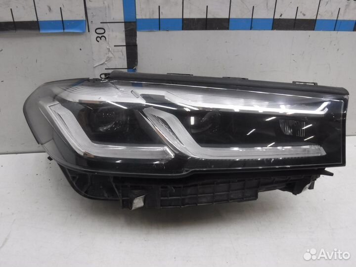 Фара правая BMW 5 G30 2020