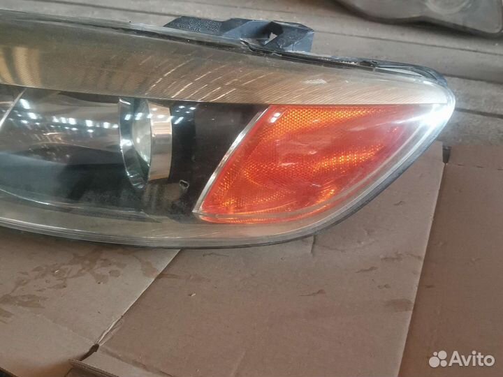 Фара ксенон левая Audi Q7