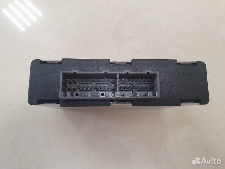 Блок управления центральным замком Mitsubishi