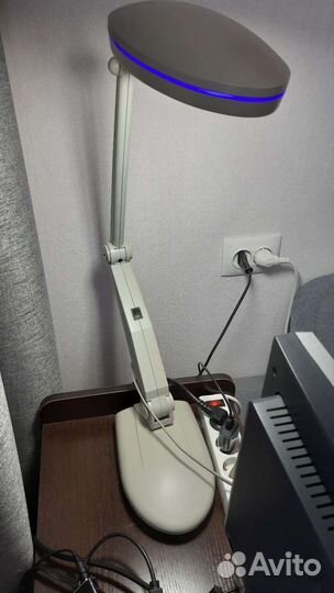 Лампа настольная