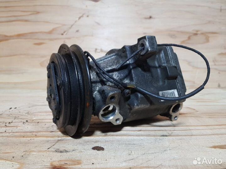 Компрессор кондиционера Toyota Duet M100A ejve