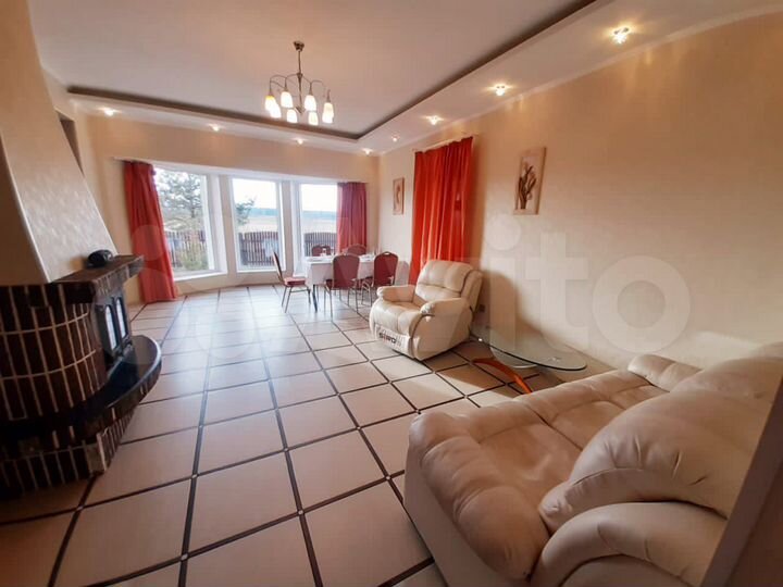 Коттедж 250 м² на участке 15 сот.