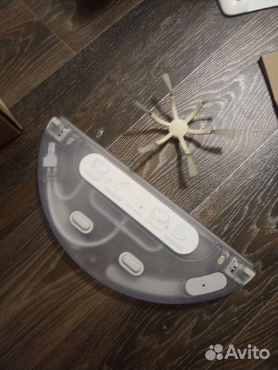 Робот пылесос