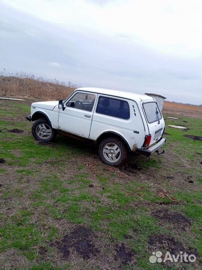 LADA 4x4 (Нива) 1.7 МТ, 2000, 150 000 км
