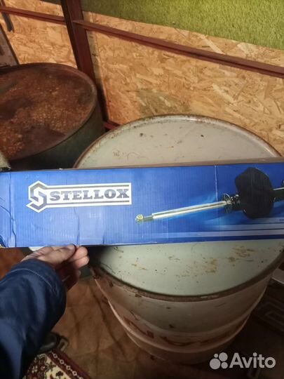 Задняя стойка volkswagen passat b3