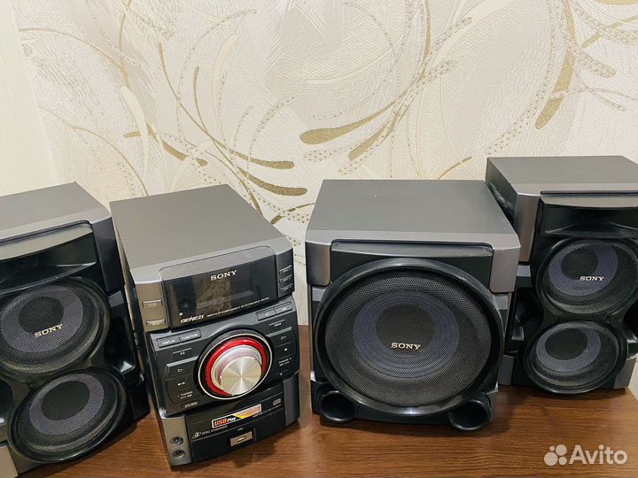 Музыкальный центр sony