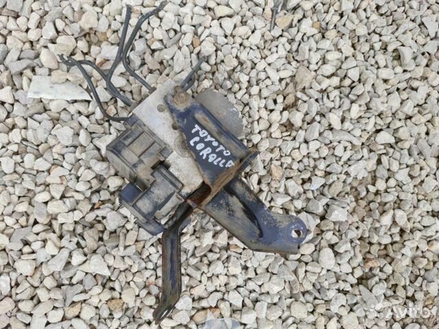 Блок ABS Toyota Corolla седан 1.8 2003-2007