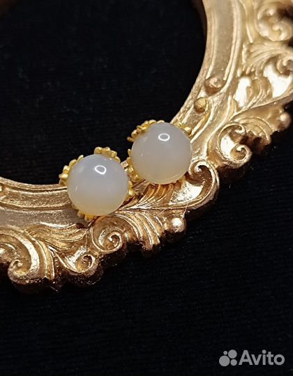 Женские серьги гвоздики