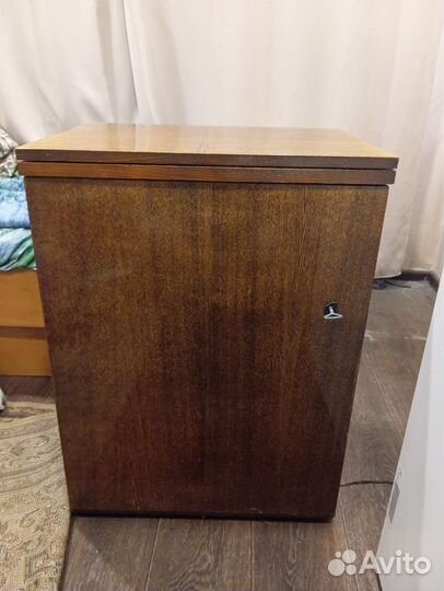 Швейная машина Чайка