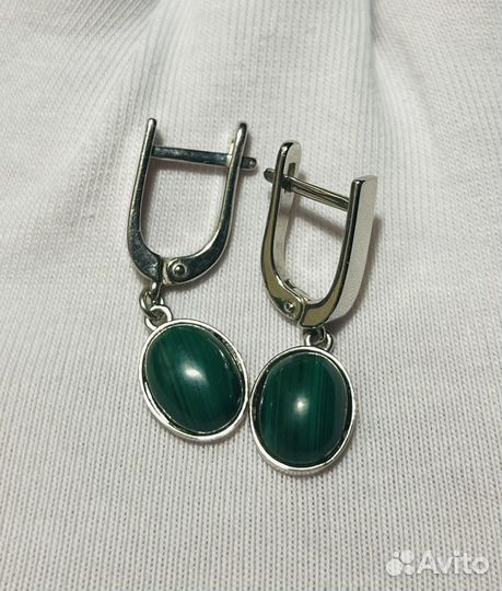 Серьги серебряные с малахитом