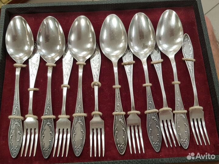 Набор вилок, ложек и ножей мнц