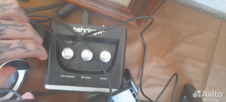 Внешняя аудиокарта begringer