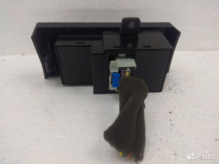 Блок кнопок Chevrolet Captiva C100 Z20S; Z20DMH