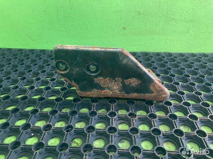 Кронштейн подушки KAMAZ 5490-S5