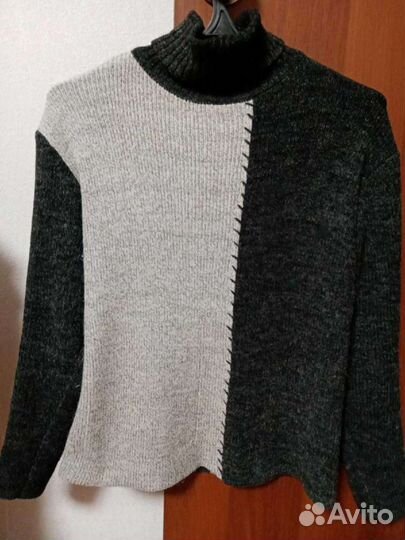 Свитер