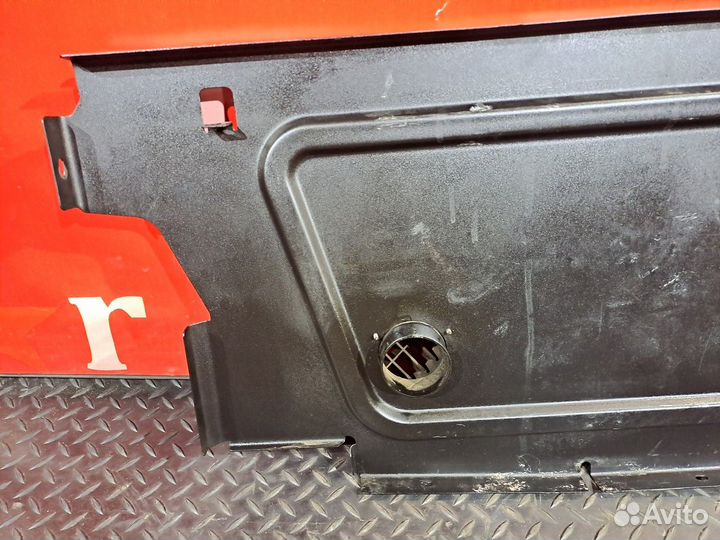 Накладка спальника правая