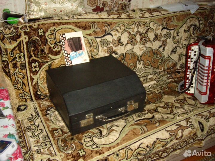 Продаю баян Огонек 2