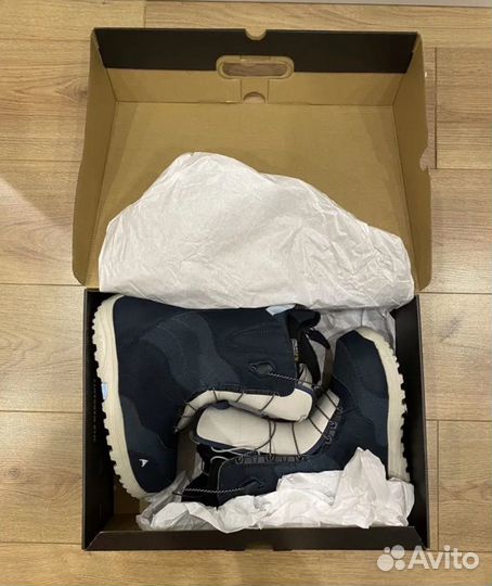 Ботинки для сноуборда burton mint US 6,5 новые