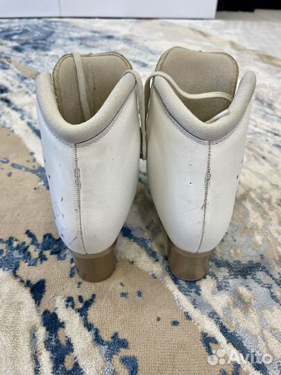 Фигурные коньки edea chorus 235D