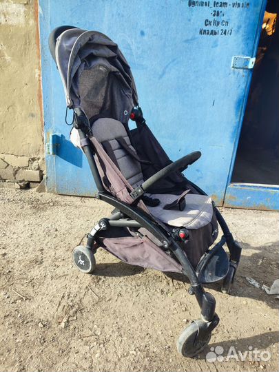 Коляска прогулочная