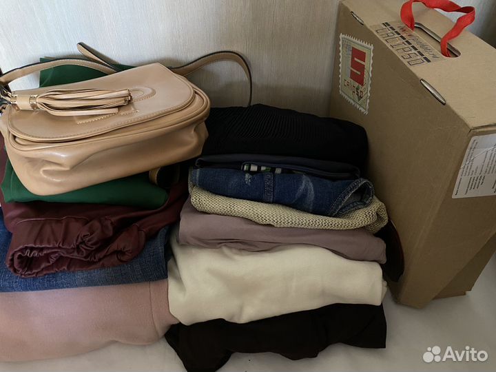 Пакет вещей, обувь