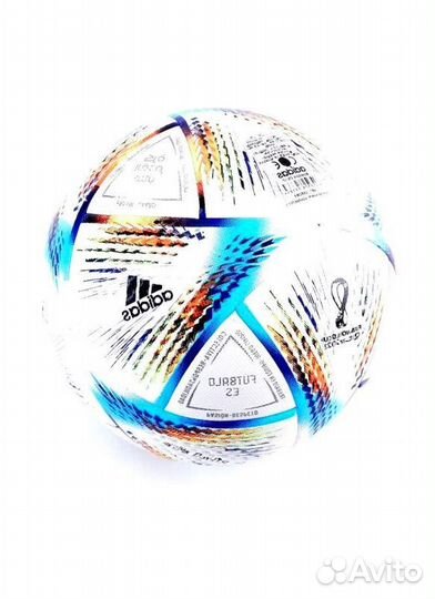 Футбольный мяч играть