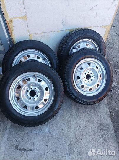 Комплект зимних колес r14