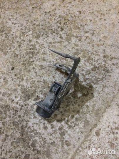 Киа Сид датчик открывания капота