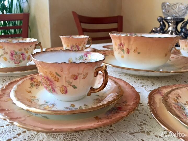 Антикварный английский чайный сервиз