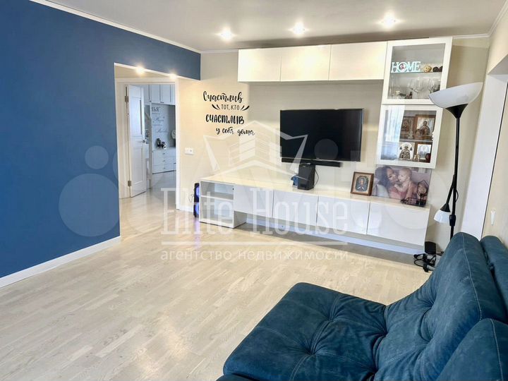 3-к. квартира, 90 м², 10/10 эт.