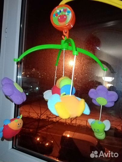 Мобиль для детской кроватки