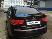 Kia Cerato 1.6 AT, 2010, 180 000 км, с пробегом, цена 750 000 руб.