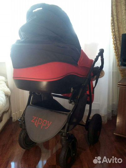 Коляска Zippy