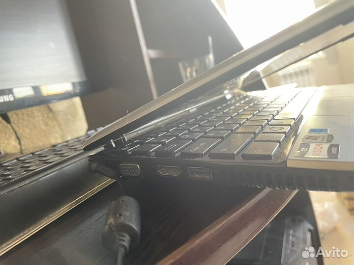 Нетбук asus eee pc 1215b