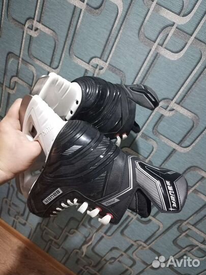 Хоккейные коньки bauer 42 размер