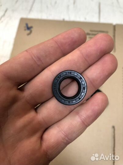 Сальник на спец