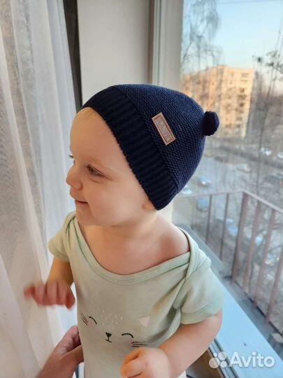 Шапка 42-44 новая весна осень