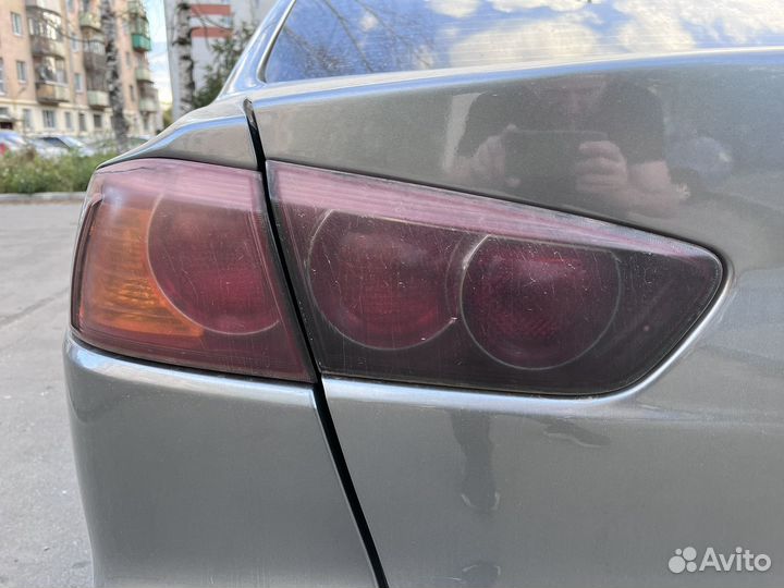 Задние фары lancer 10
